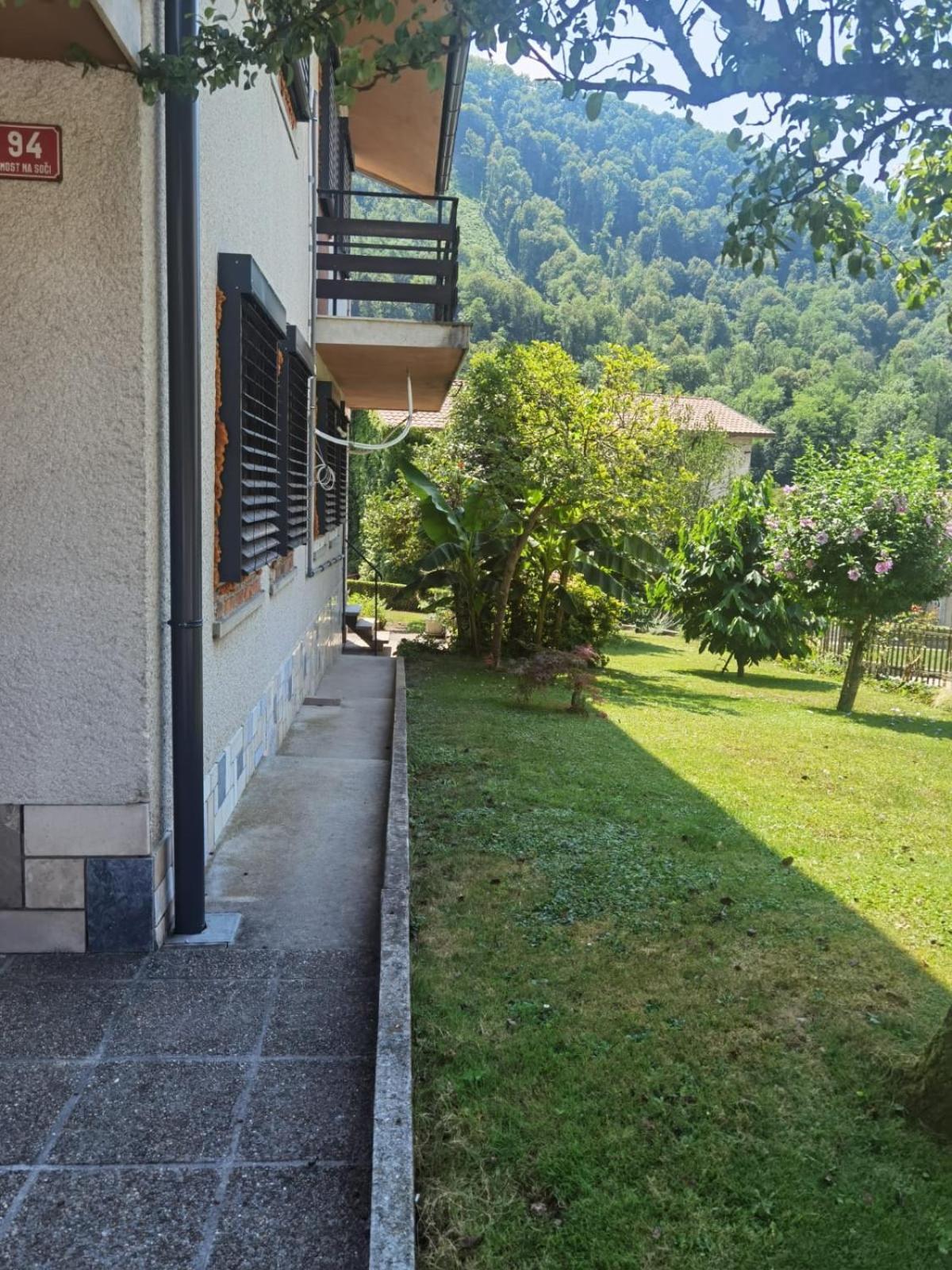 Apartma Pri Stajerki Most na Soči Εξωτερικό φωτογραφία
